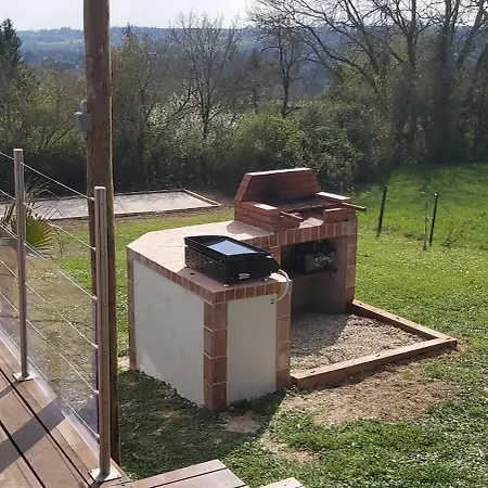 Дом отдыха Le De La Colline